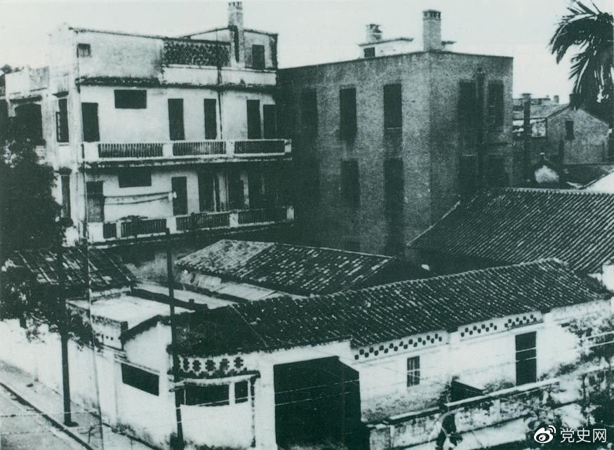 　　1923年6月12日至20日，中國(guó)共產(chǎn)黨在廣州東山恤孤院路后街31號(hào)（今恤孤院路3號(hào)）召開(kāi)第三次全國(guó)代表大會(huì)，圖為大會(huì)舊址。
